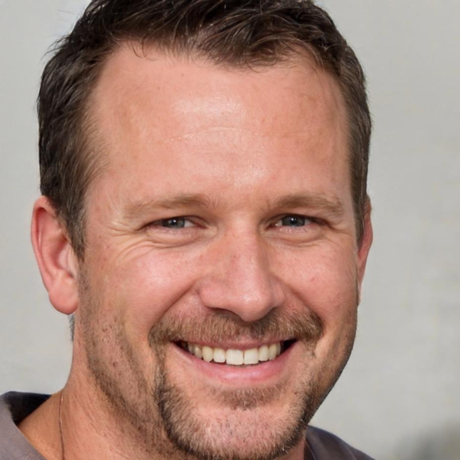 Portrait of instructor Dorian Strand